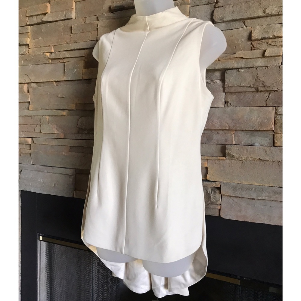 G.I.L.I. sleeveless Mock Neck Top w/ Peplum Back